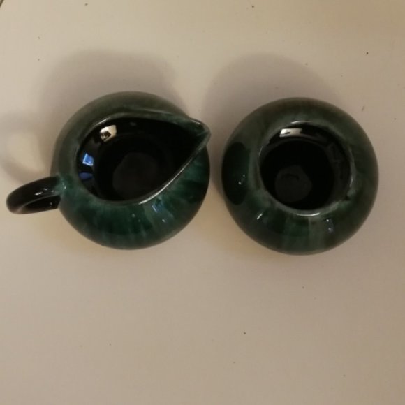 Blue Mountain Pottery, creamer and sugar bowl. - Picture 2 of 4